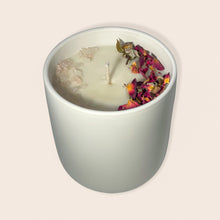 Load image into Gallery viewer, Glamour Soy Candle
